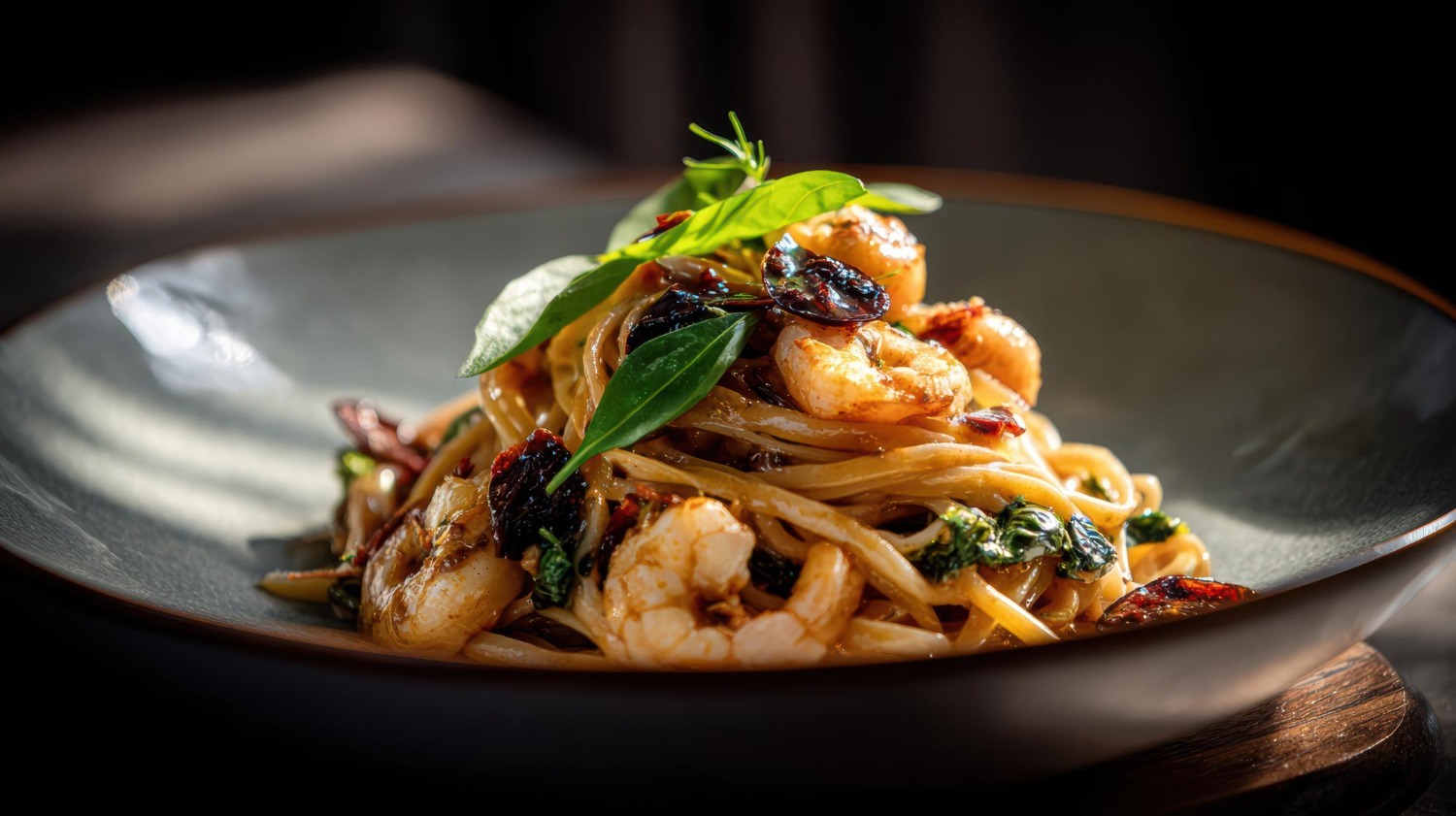 Shrimp linguine with basil